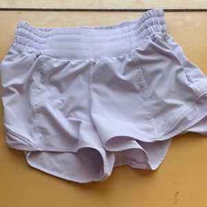 Lululemon 2.5 inch high rise shorts size 2 in light purple.